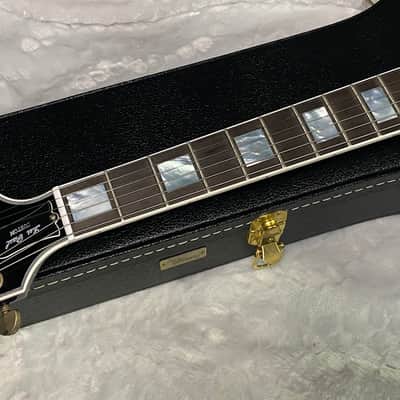 NEW! Gibson Custom Les Paul Custom AAAA Figured Monster Maple Top - Nordic Blue, Heavy Aging - 8.5lbs - G067685 image 11