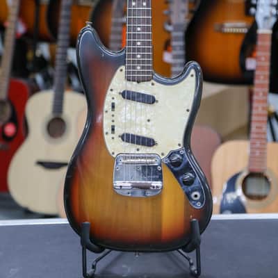 FENDER Mustang 1973 Sunburst Preloved image 1