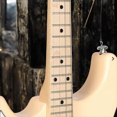Gold Tone GME-4/L Electric Solidbody 4-String Mandolin Left-Handed w/ Bag image 4