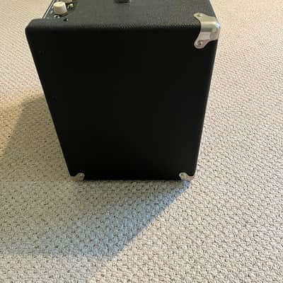 Fender Fender Rumble 40 Bass Combo (V3) – 40W 1x10 2019 - Black Tolex Silver and Grey Grill image 5