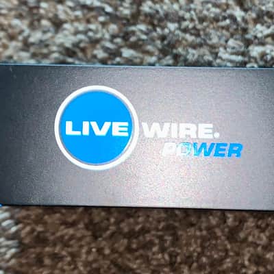 Live wire pc900 power conditioner unit Bild 2