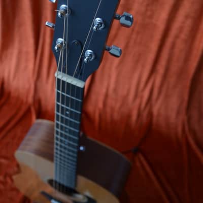 Taylor Steelstring Dreadnought guitar Academy 10e with pickup system+Taylor gig bag * sounds/plays/looks great * top quality made in Mexico * a fine player's instrument for a good price image 8