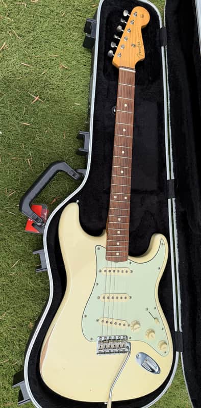Fender Road Worn '60s Stratocaster with Rosewood Fretboard 2009 - 2018 - Olympic White image 1
