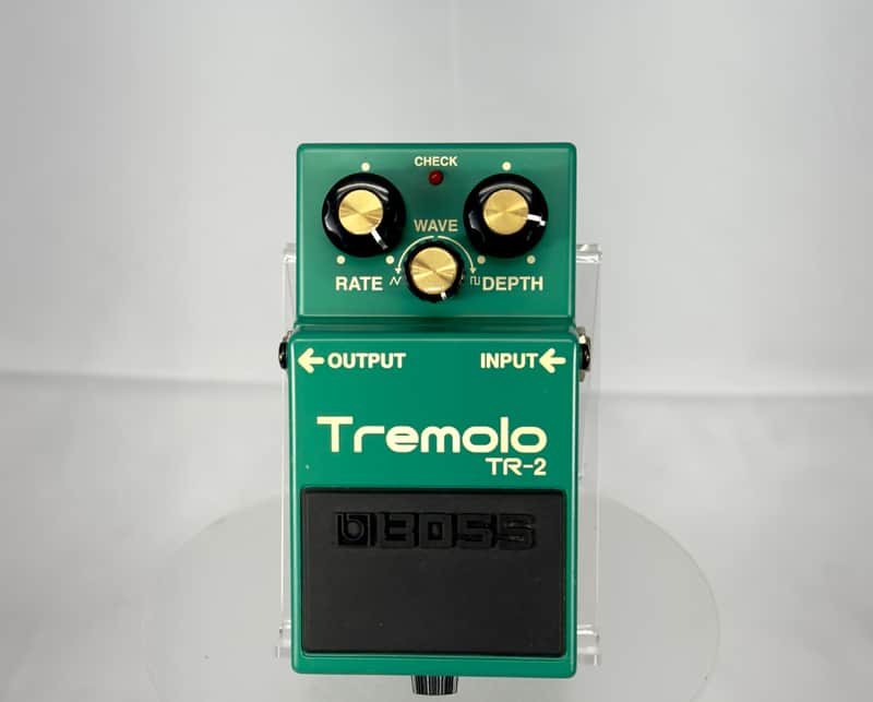 Boss TR-2 Tremolo Effects Pedal 2001 - Green image 1