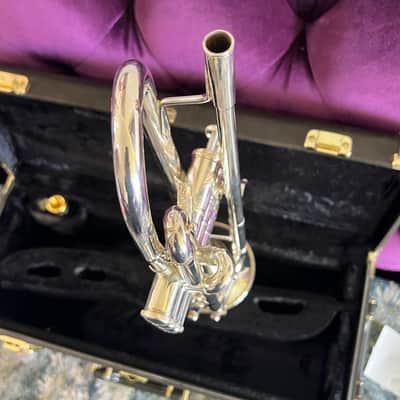 Yamaha Custom YTR-8335LA Silver 1st Generation Professional Trumpet image 10