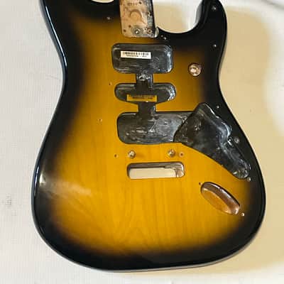 2004 USA Fender American Deluxe 50th Anniversary Stratocaster 2 Tone Sunburst 2TS Guitar Body 2 Post Tremolo Ready image 3