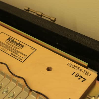 Fender *VINTAGE* Rhodes Mark I Stage 73-Key Electric Piano Black Rounded Top image 3