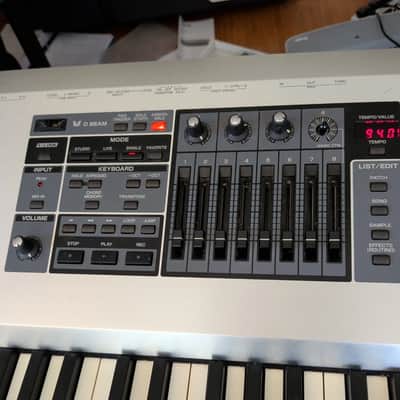 Roland Fantom G8 88-Key Flagship Synthesizer Workstation (PHA II Ivory Feel) – Collection Only image 8