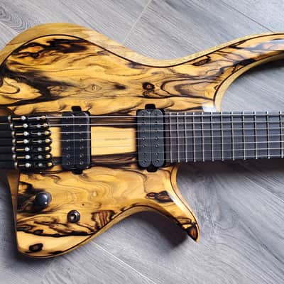 Vik Domineer H7 NAMM Showpiece image 2