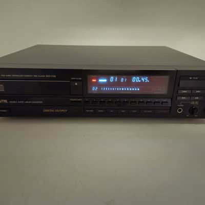 Denon - DCD-1700 - Stereo Compact Disc Player image 2