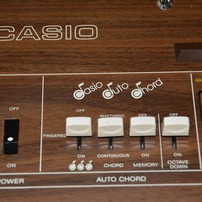 Casio CT-401 Wood image 8