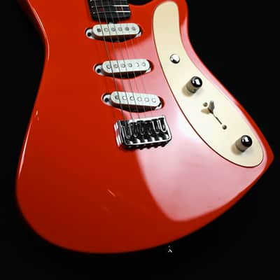 Pentagram S-Style "one-off" from 2024 in Red with original Hardcase image 3
