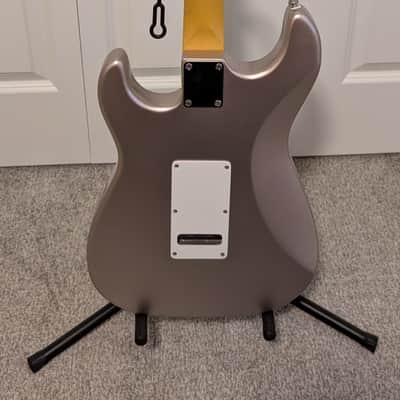 G&L Tribute Series Legacy - Shoreline Gold - Locking Tuners Bild 5