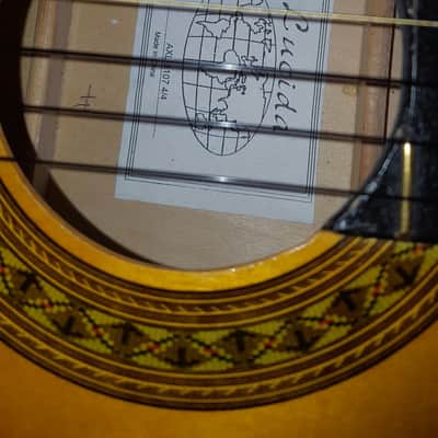 Lucida Classical Nylon String Acoustic Guitar AXL-5107 4/4, Good Student Model image 4