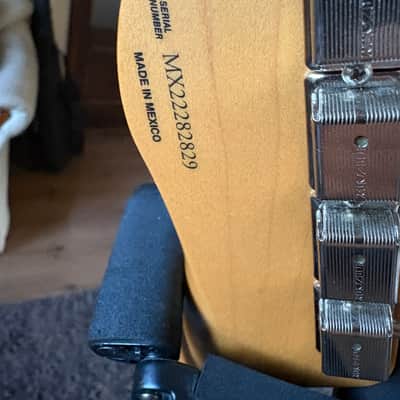 Fender Gold Foil Telecaster 2023 - Present - Candy Apple Burst image 4