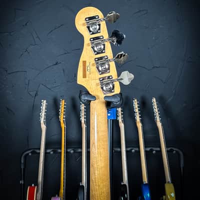 Squier Classic Vibe 60's Precision Bass - 3-Tone Sunburst image 7
