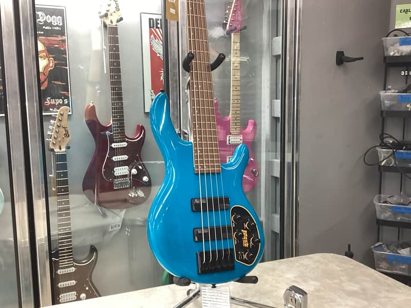 Cort C5DELUXECBL 2022 - Candy Blue image 1