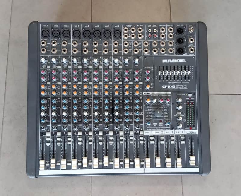 Mackie CFX12 MKII 12-Channel Compact Integrated Live Sound