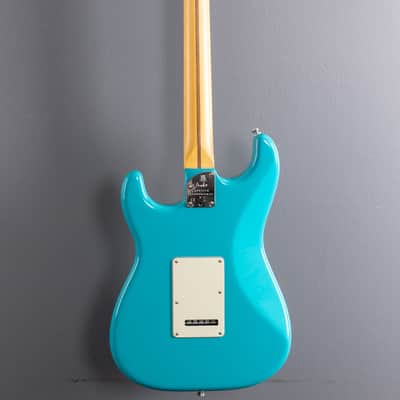 Fender American Professional II Stratocaster – Miami Blue w/Maple image 5