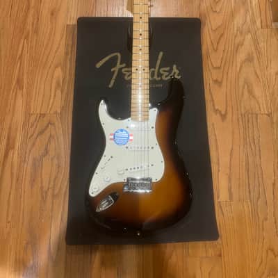 American Fender Stratocaster 2011 (FSR) - 2 tone sunburst image 3