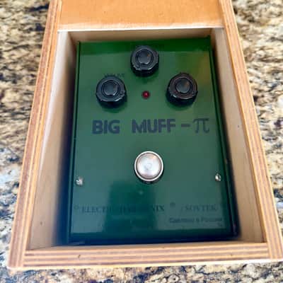 Electro-Harmonix Big Muff Pi V7 (Green Russian) | Reverb