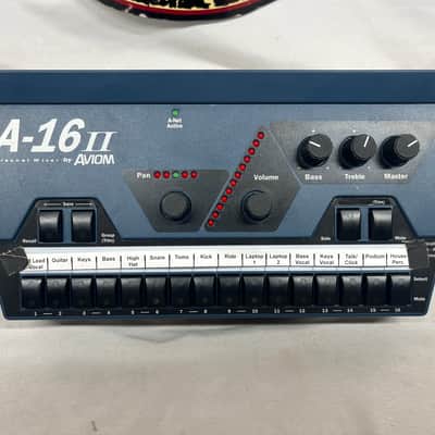 Aviom A-16 II Personal Mixer with Mount and Power Supply image 2