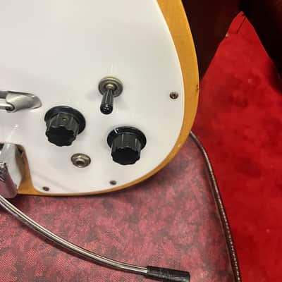 Rickenbacker 425 6 String Electric Guitar w/ Factory Vibrato 1966 - Natural image 6