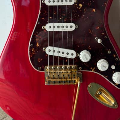 FENDER DELUXE PLAYERS STRAT (Made in Mexico) electric guitars for