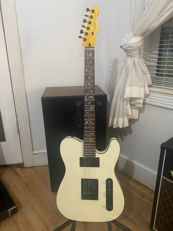 Squier Telecaster 2022 - Pearl White image 1
