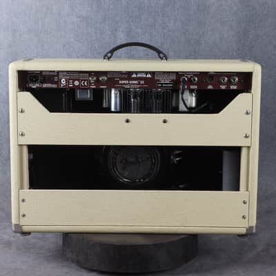 Fender Super Sonic 22 1 x 12 Combo Amplifier - Blonde - 2nd Hand image 7
