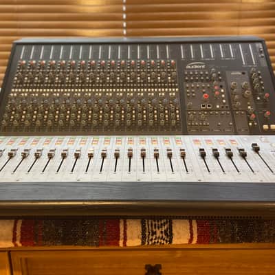 Audient Zen Analogue Mixing Console With Fader Automation image 1