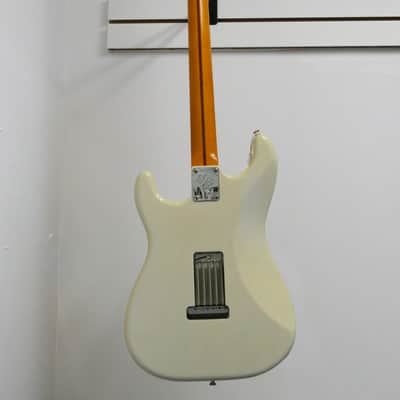 Fender® - 011-7702-801 - Eric Johnson Stratocaster® Maple image 2