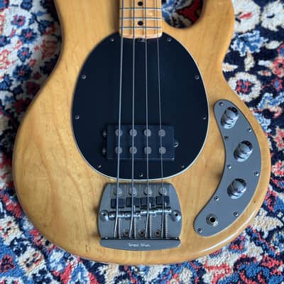 Ernie Ball Music Man StingRay 1991 – Birdseye Neck – w/ Case image 18