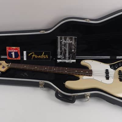 2005 Fender Highway One Jazz Bass Honey Blonde American USA with Hardshell Case image 9