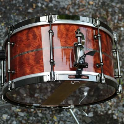 HHG drums 14x7 Bubinga, Tulipwood, Maple  2021 High Gloss Natural Lacquer, Herringbone Inlay, Black Nickel Hardware image 9