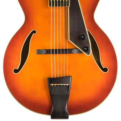D'Aquisto New Yorker Jr DQ-NYE-Jr Honey Burst image 3