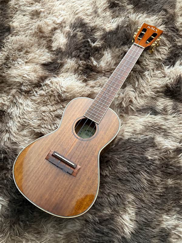 Kala KA-KCG Hawaiian Koa Series Concert Ukulele - Gloss Natural image 1