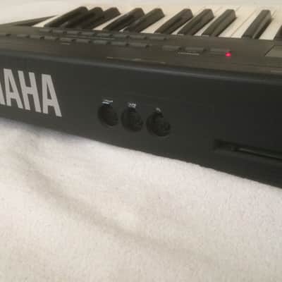 Yamaha SY35 Digital Vector Synthesizer image 9