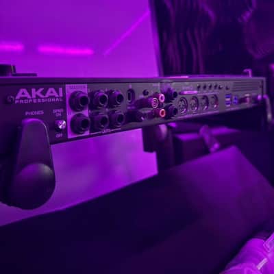 Akai MPC Live II Standalone Sampler / Sequencer 2020 - Present - Black image 9