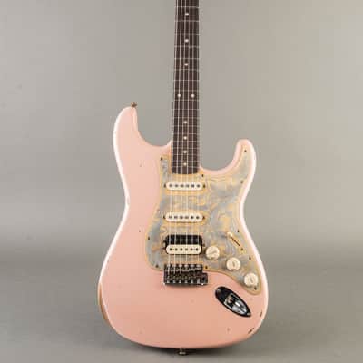 Fender Tyler Bryant “Pinky” Stratocaster 2023, Shell Pink image 4