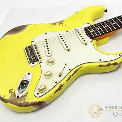 Fender 1961 Stratocaster Heavy Relic Graffiti Yellow 2022