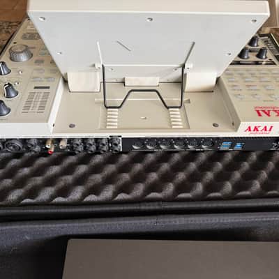 Akai MPC X Special Edition Standalone Sampler / Sequencer 2023 - Present - Grey image 8