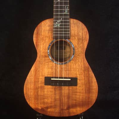 Handcrafted Concert Ukulele, Solid Hawaiian Koa, Mermaid Inlay, Soft-bag, Bruce Wei UG15-2935 image 1
