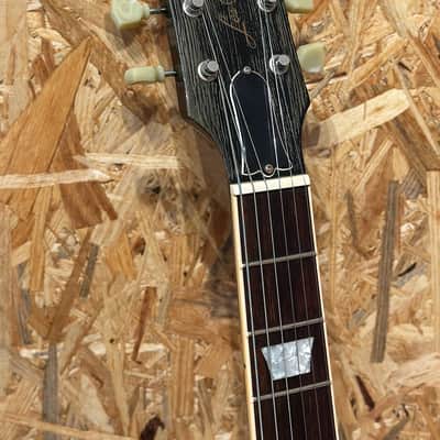 Pre Owned Gibson 2003 Les Paul Standard '50s Neck Profile - Desert Burst Inc. Case image 2