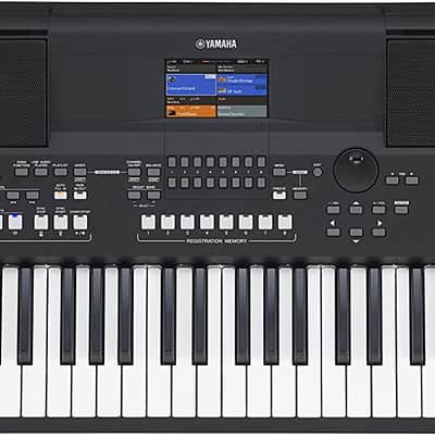 Yamaha PSR-SX600 61-Key Digital Workstation New - Black