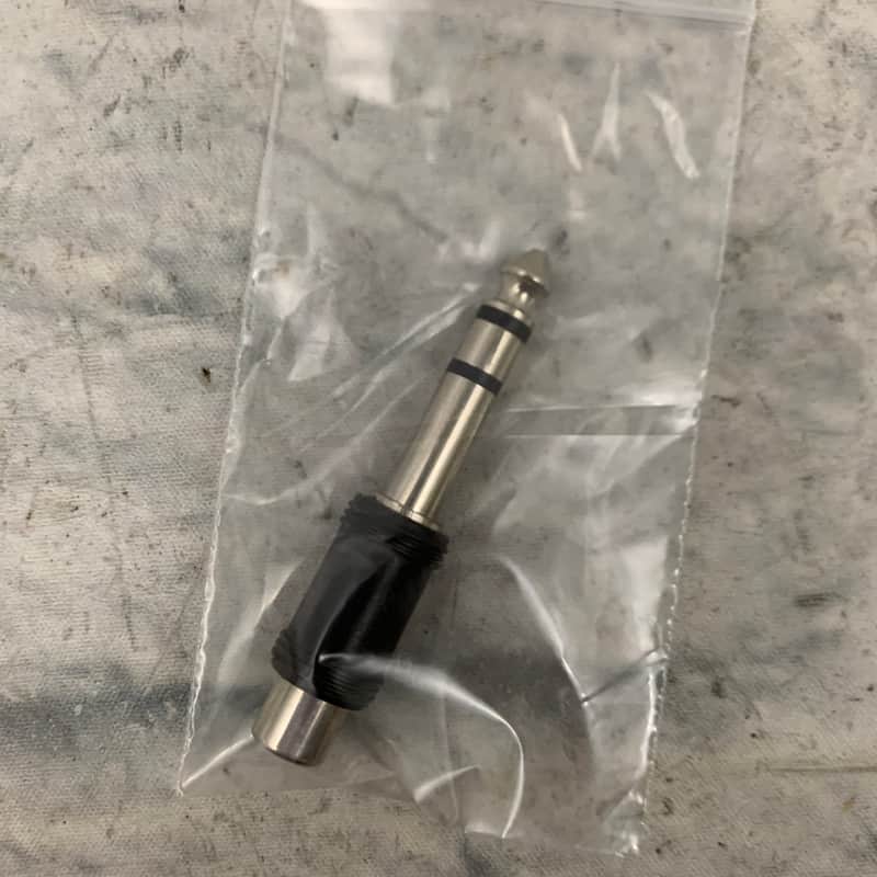 Radio Shack RCA to 1/4" TRS Adapter image 1