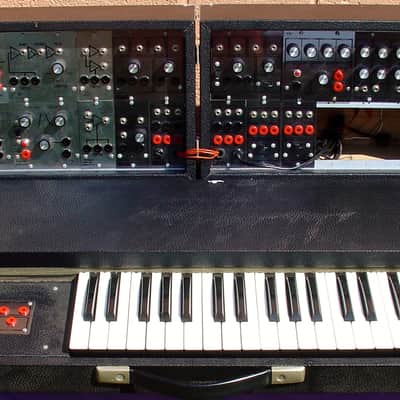 Vintage PAIA 4700 modular analog synthesizer with keyboard and components image 1