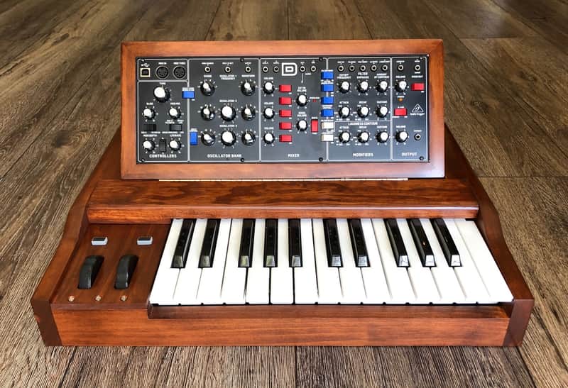 Custom 25 Note Keybed & Enclosure for Behringer Model D 2019