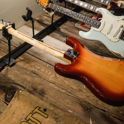Fender Standard Stratocaster with Maple Fretboard 1983 - Sienna Sunburst image 12