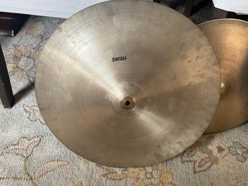 Zildjian hollow logo 18 inch swish Cymbal image 1